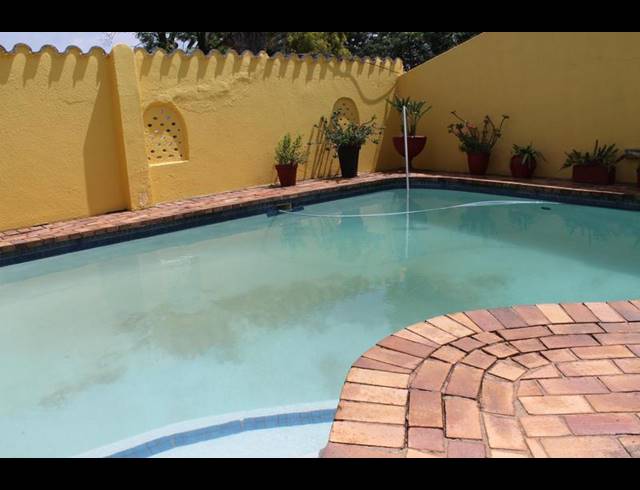 3 BEDROOM HOUSE FOR SALE IN KENSINGTON